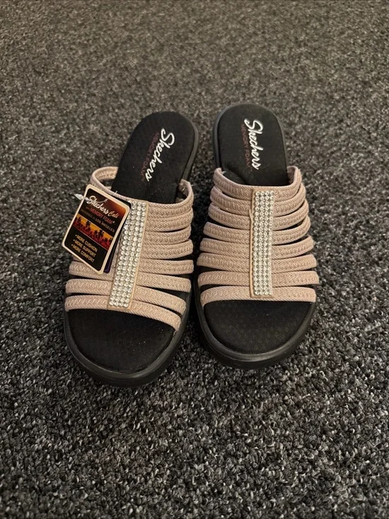 Skechers Women's Taupe Sparkle Slide Sandals size 7.5 - Picture 1 of 4